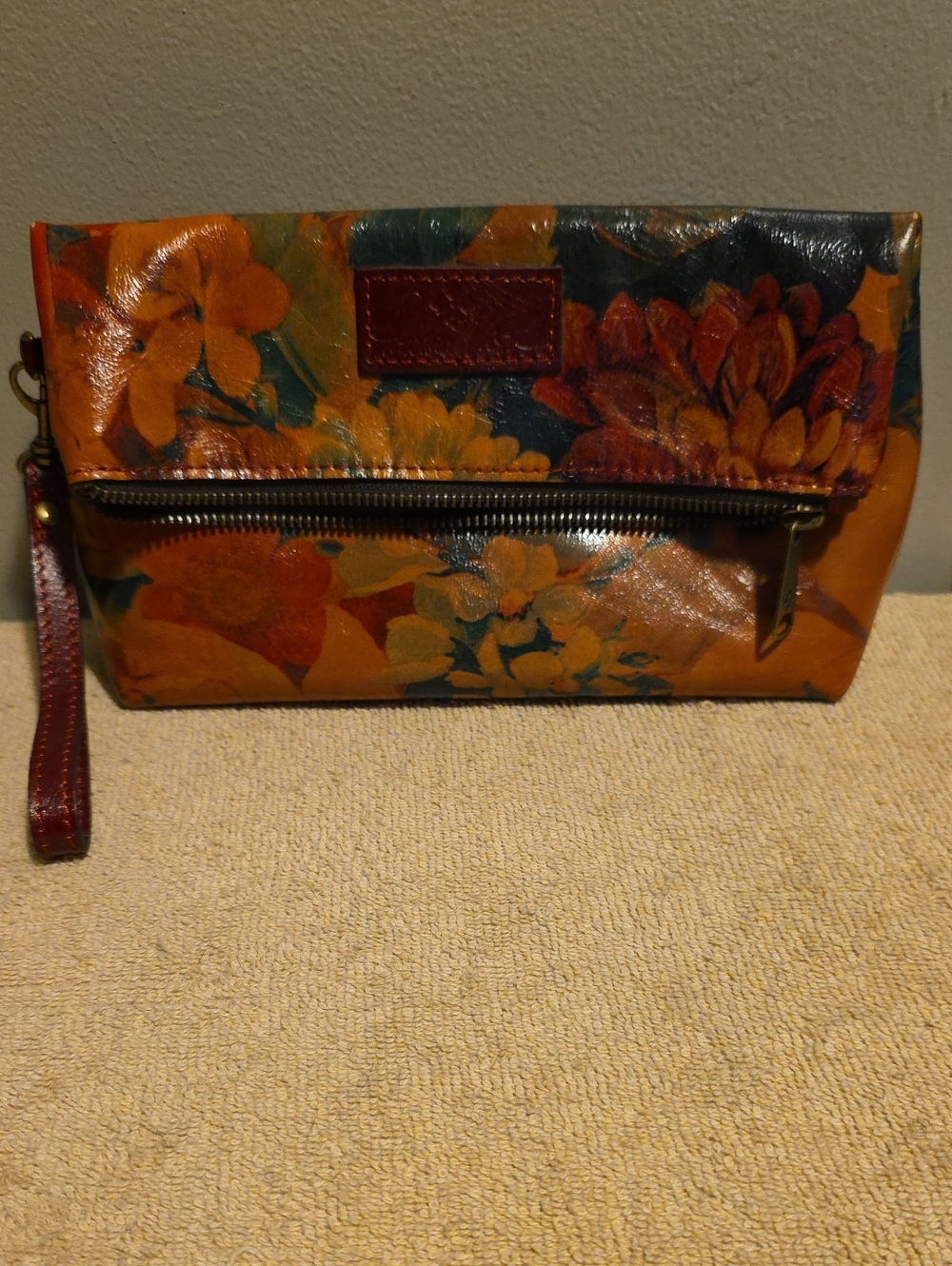 Patricia Nash- Floral Leather Wristlet Clutch And Bag Cover- Inv.524